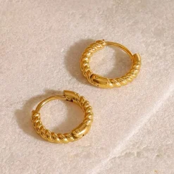 18K Classic Rope Croissant Huggies