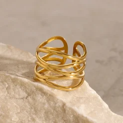 18K Intertwined Layered Rings