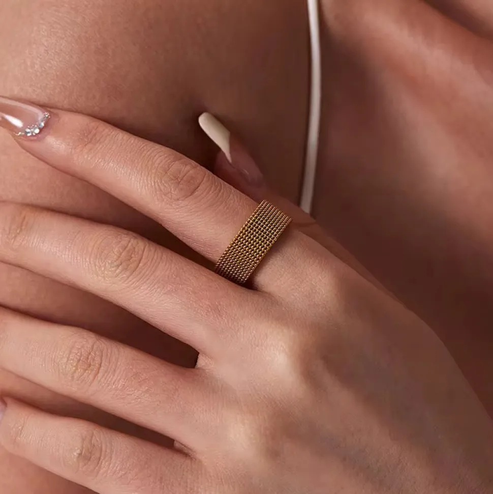 18K Mesh Ring