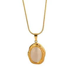 18K Moonstone Beige Necklace