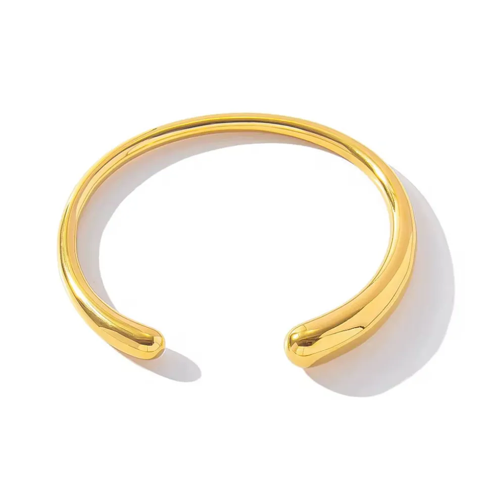 18K Smooth Open Bangle