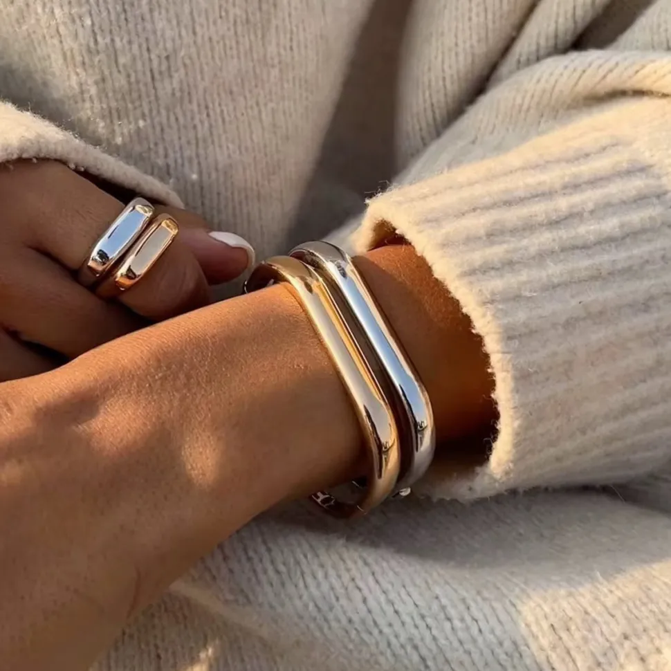 18K Square Round Bangle