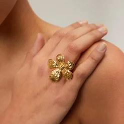 18K Textured Flower Ring