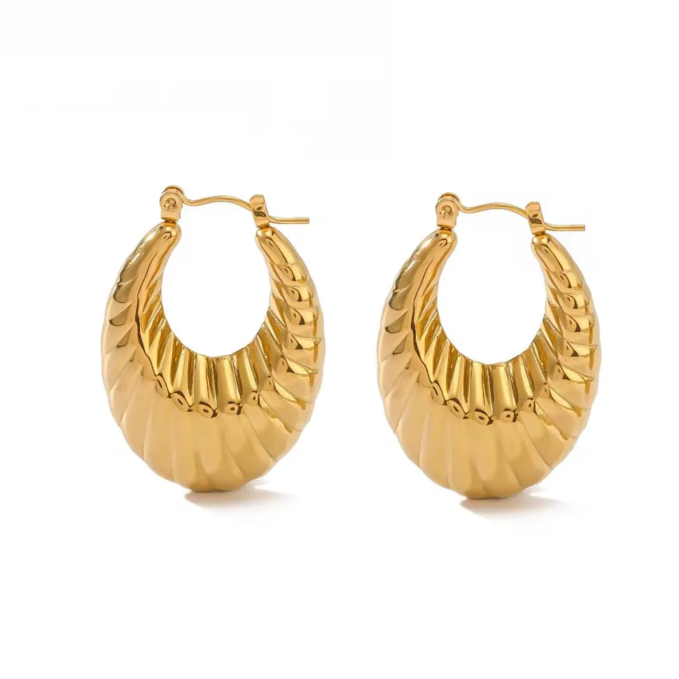 Oval Croissant Hoops in 18K Gold-Plating