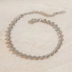 Silver Dainty Solid Hearts Pendant