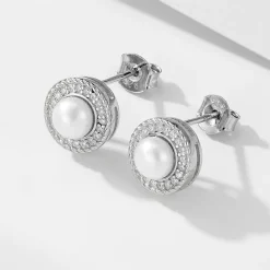 Silver Elegant Pearl Studs